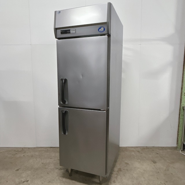 【中古】Panasonic/パナソニック 業務用 縦型冷蔵庫 たて型冷蔵庫 業務用冷蔵庫 右開き仕様 SRR-K681L 2019年製