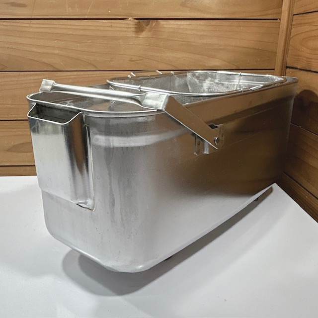 【中古】業務用 フライヤー用 油缶 油受け オイル缶 廃油受け キャスター付き W260×D570×H250(mm)