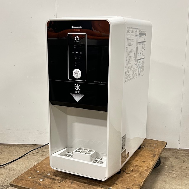 【中古】Panasonic/パナソニック 業務用 卓上型チップアイスディスペンサー ボタン抽出型 貯氷量4kg SIM-CDW125GC 2023年製